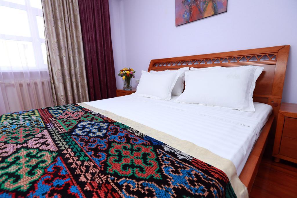 Soluxe Hotel Bisjkek Rom bilde
